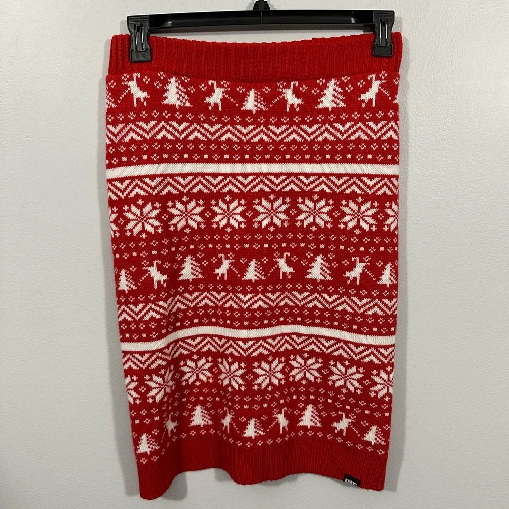 NWOT Reversible Holiday Christmas Dog Sweater